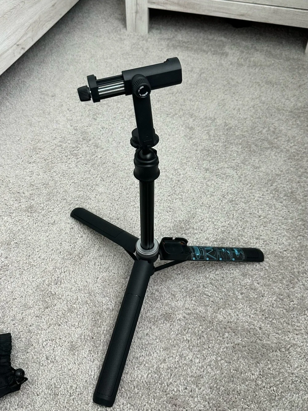 Black Portable Camera/Phone Tripod Stand